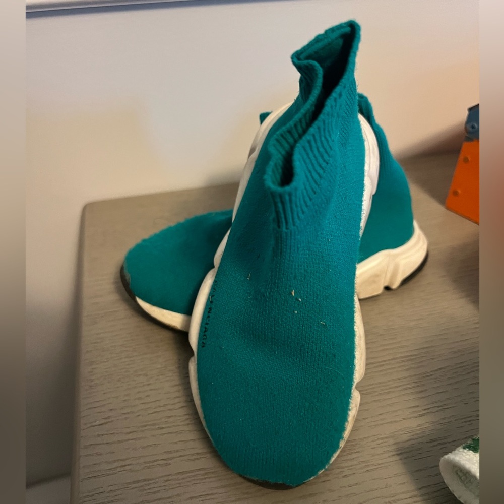 Balenciaga turquoise toddler sneakers size: 25-26